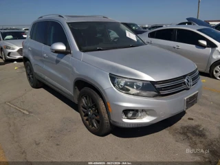 VOLKSWAGEN VOLKSWAGEN TIGUAN SE