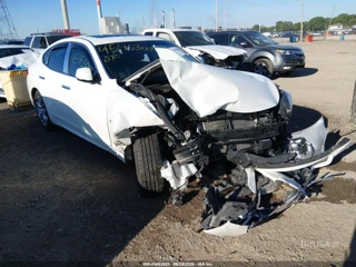 INFINITI INFINITI Q70 3.7X