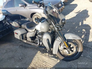 HARLEY-DAVIDSON HARLEY-DAVIDSON FLHTK