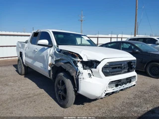 TOYOTA TOYOTA TACOMA SR5
