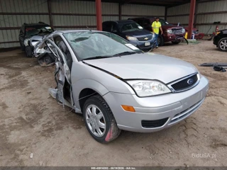 FORD FORD FOCUS ZX4