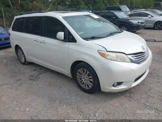 TOYOTA TOYOTA SIENNA XLE 8 PASSENGER