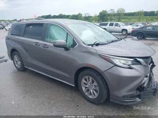 TOYOTA TOYOTA SIENNA LE