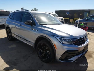 VOLKSWAGEN VOLKSWAGEN TIGUAN 2.0T SE R-LINE BLACK