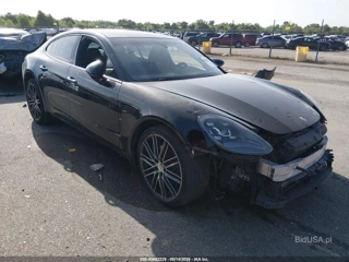 PORSCHE PORSCHE PANAMERA 4
