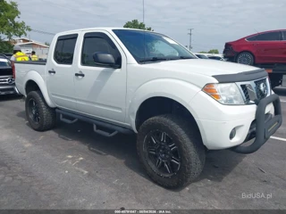 NISSAN NISSAN FRONTIER SV