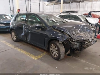 VOLKSWAGEN VOLKSWAGEN GOLF TSI S 4-DOOR