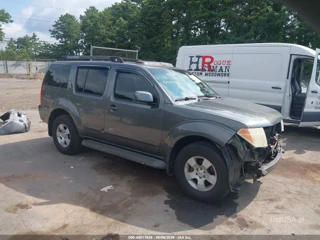 NISSAN NISSAN PATHFINDER SE