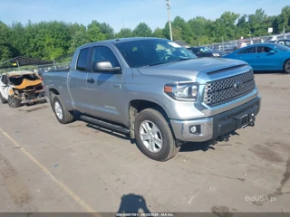 TOYOTA TOYOTA TUNDRA SR5 5.7L V8