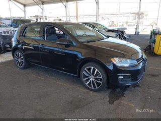 VOLKSWAGEN VOLKSWAGEN GOLF TSI SE 4-DOOR