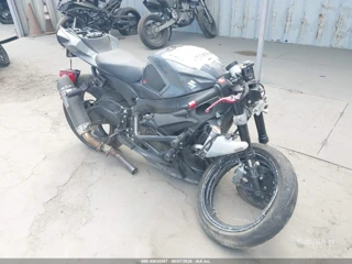 SUZUKI SUZUKI GSX-R600