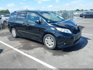 TOYOTA TOYOTA SIENNA XLE 8 PASSENGER