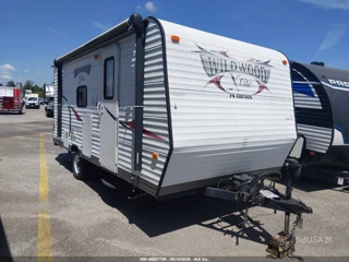 FOREST RIVER FOREST RIVER WILDWOOD X-LITE 195B