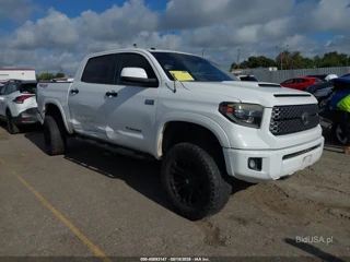 TOYOTA TOYOTA TUNDRA CREWMAX SR5