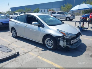 TOYOTA TOYOTA PRIUS LE