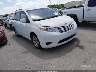 TOYOTA TOYOTA SIENNA LE 8 PASSENGER