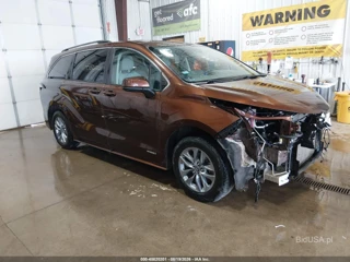 TOYOTA TOYOTA SIENNA LE