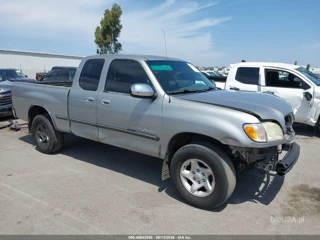 TOYOTA TOYOTA TUNDRA SR5 V8