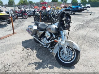 HARLEY-DAVIDSON HARLEY-DAVIDSON FLHT CLASSIC