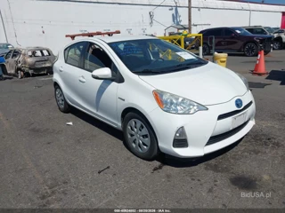 TOYOTA TOYOTA PRIUS C TWO