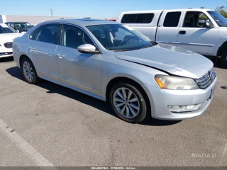 VOLKSWAGEN VOLKSWAGEN PASSAT 2.5L SEL PREMIUM