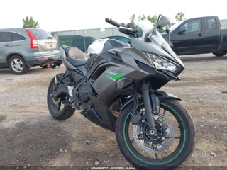 KAWASAKI KAWASAKI EX650 R