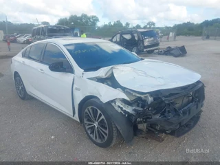 BUICK BUICK REGAL SPORTBACK ESSENCE