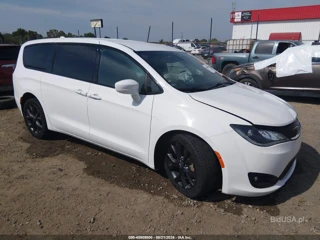 CHRYSLER CHRYSLER PACIFICA TOURING