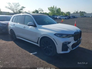 BMW X7 M50I