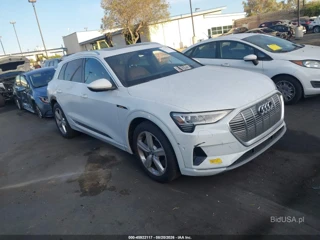AUDI AUDI E-TRON PREMIUM PLUS