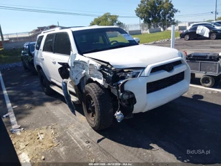 TOYOTA TOYOTA 4RUNNER SR5
