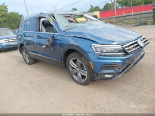 VOLKSWAGEN VOLKSWAGEN TIGUAN 2.0T SEL PREMIUM
