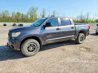 TOYOTA TUNDRA CREWMAX SR5
