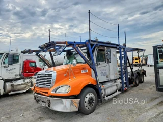 FREIGHTLINER COLUMBIA