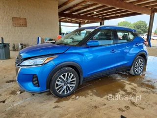 NISSAN KICKS SV