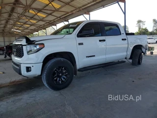 TOYOTA TUNDRA SR5