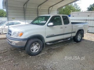 TOYOTA TUNDRA SR5 V8