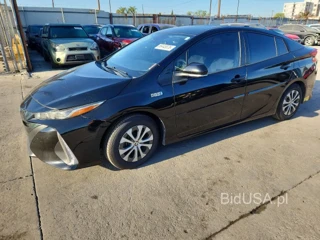 TOYOTA PRIUS PRIME LE