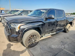 TOYOTA TUNDRA SR5