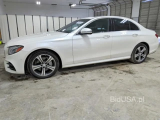 MERCEDES-BENZ E 300 4MATIC