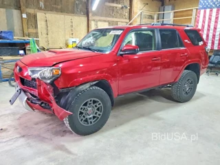 TOYOTA 4 RUNNER SR5