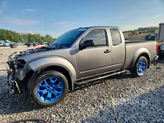 NISSAN FRONTIER SV V6