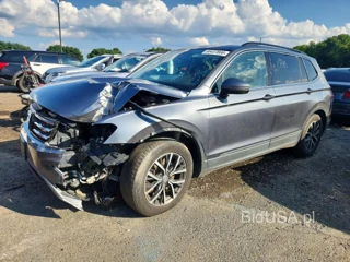 VOLKSWAGEN TIGUAN SE