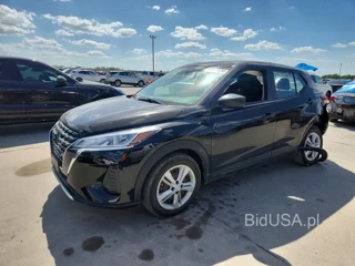 NISSAN KICKS S