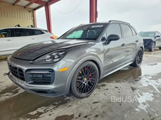 PORSCHE CAYENNE GTS