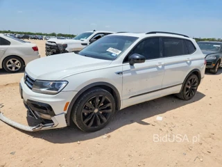 VOLKSWAGEN TIGUAN SE