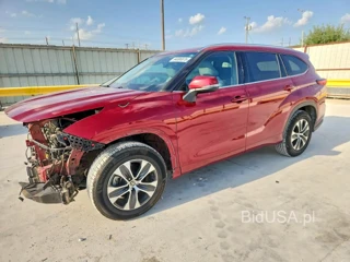 TOYOTA HIGHLANDER XLE