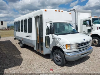 FORD FORD ECONOLINE E450 SUPER DUTY CUTWY  RV