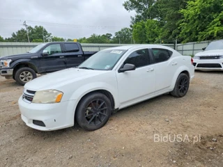 DODGE AVENGER SE