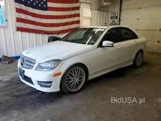 MERCEDES-BENZ C 300 4MATIC